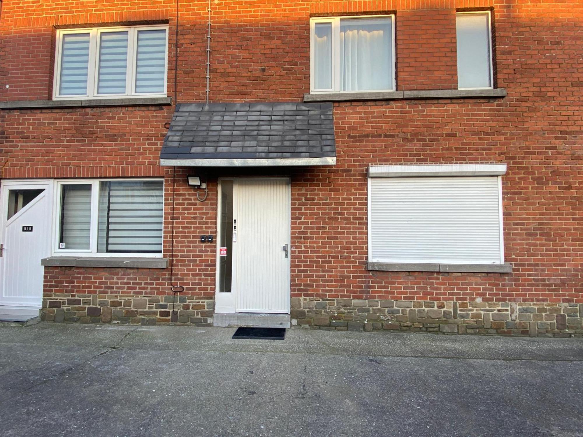 1-D011 Superbe Appartement Spacieux Tres Calme Charleroi Exterior foto